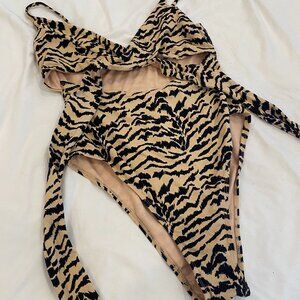 Baltic born one-piece (cut-out) swinsuit - L